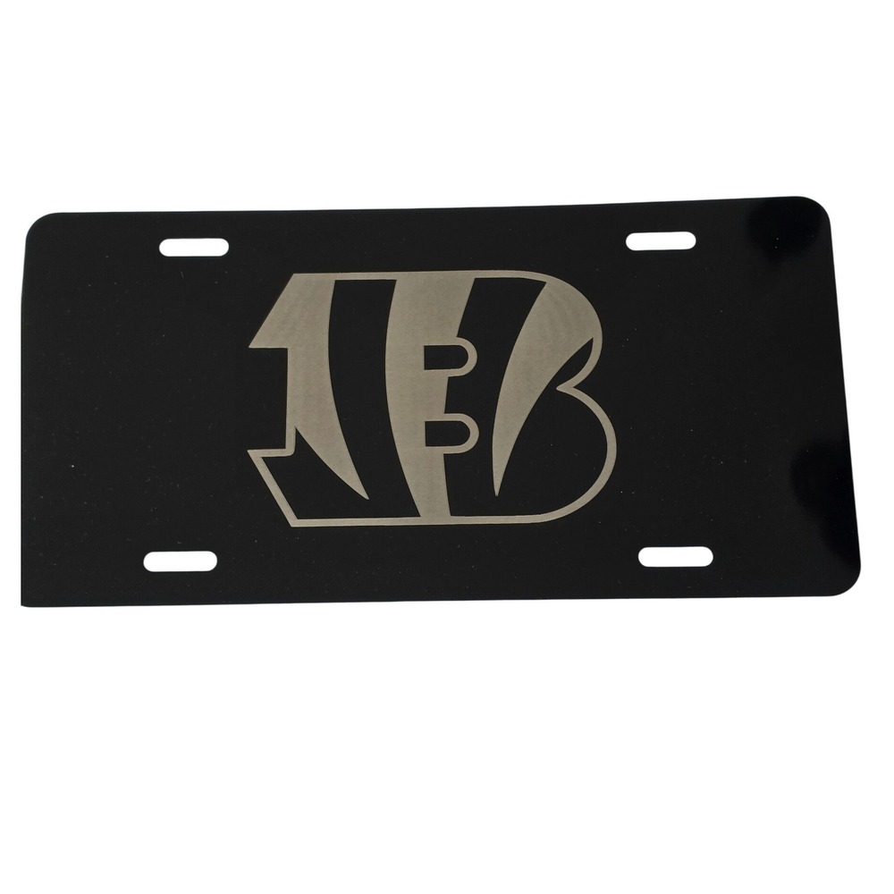 Cincinnati Bengals NFL Metal License Plate Tag Black Silver Logo Fan Decor